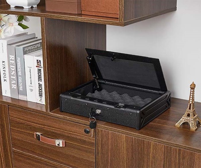 Guide to Using a Pistol Safe - KaerWorld